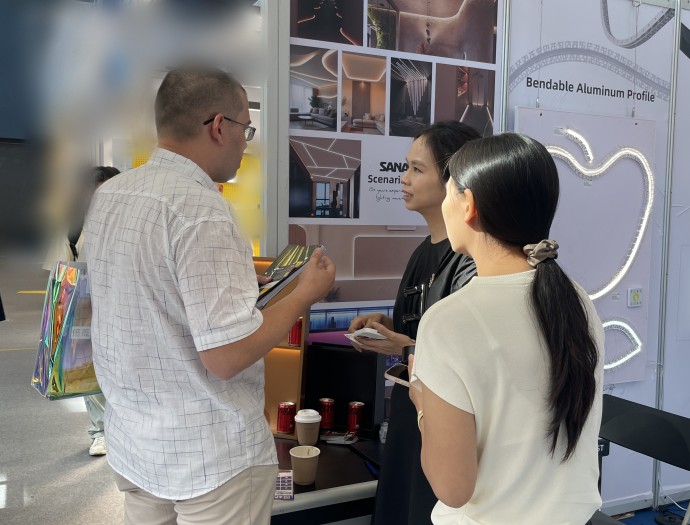 Successful Collaboration: Flexible LED Profile Solution at Guangzhou Lighting Expo